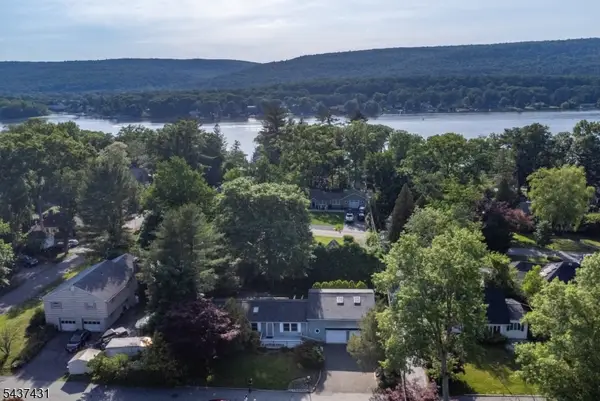 20 Wanaque Rd, West Milford Twp., NJ 07421