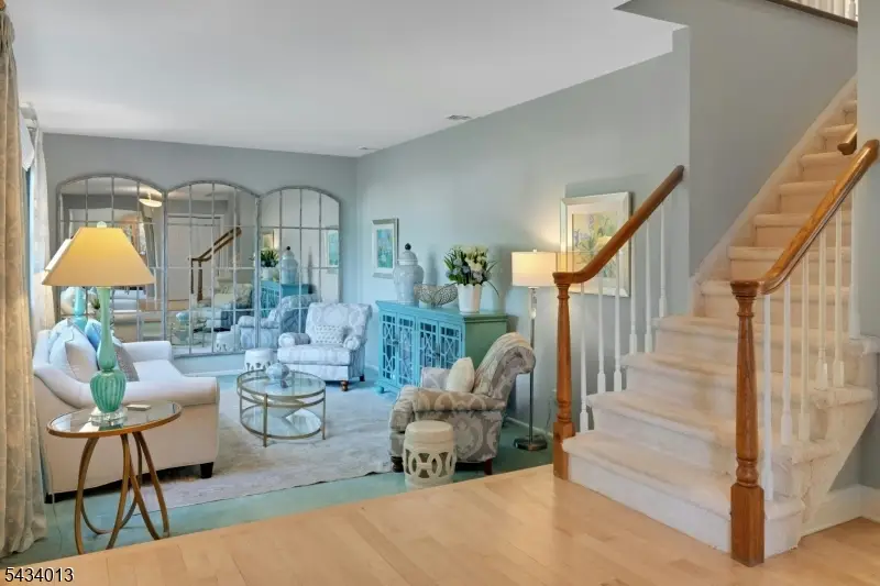 29 Sandra Ln, Randolph, NJ 07869 - #3