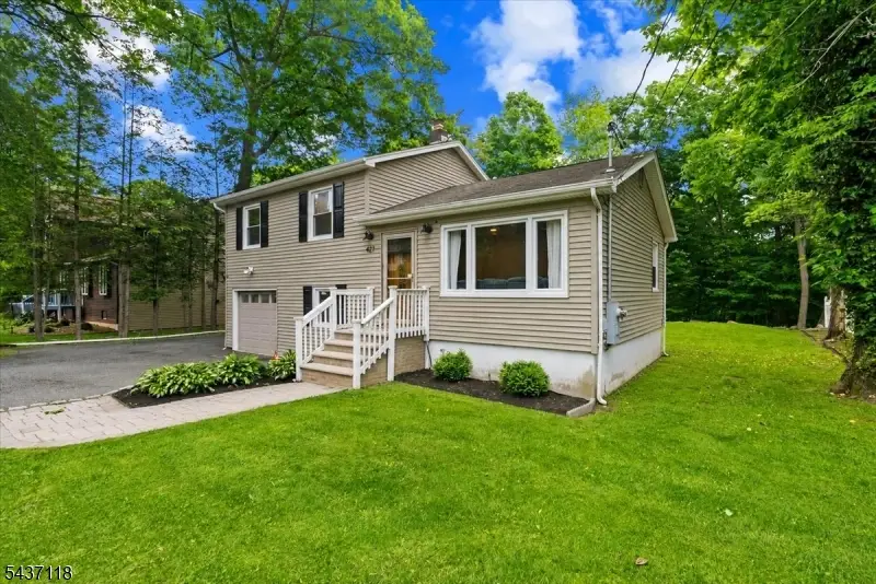 427 Shepperd Ln, Highland Lakes, NJ 07422 - #2