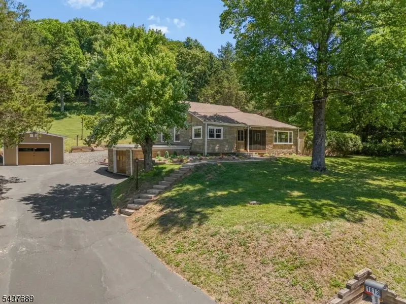 1813 Washington Valley Rd, Martinsville, NJ 08836 - #3