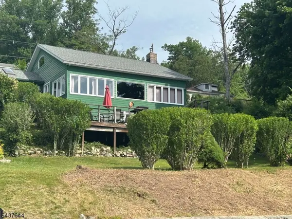 138 Lakeside Dr, West, Liberty Twp., NJ 07823