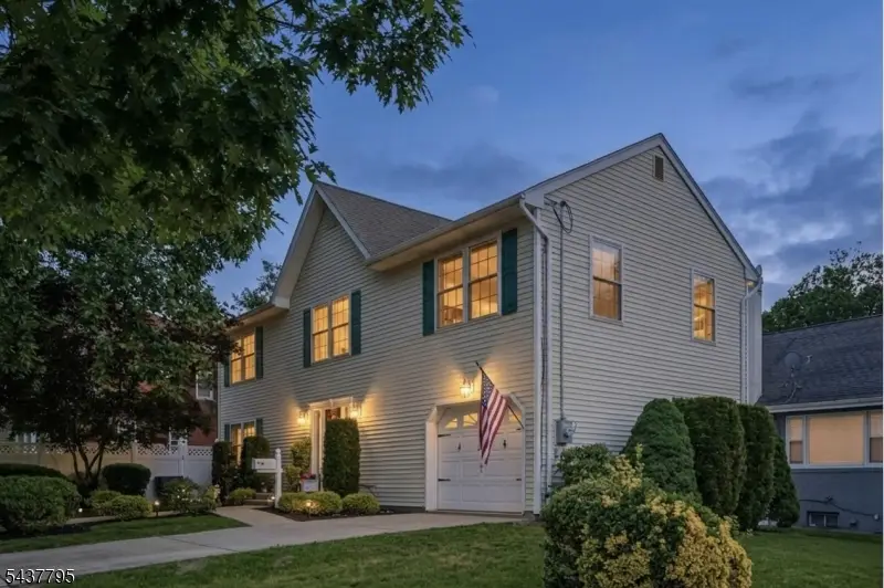 81 Hudson Ave, Ridgefield Park, NJ 07660 - #2