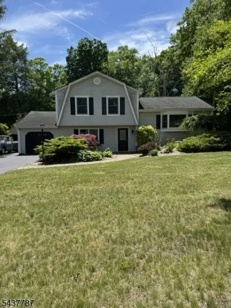 46 Sussex Dr, West Milford, NJ 07480 - #1