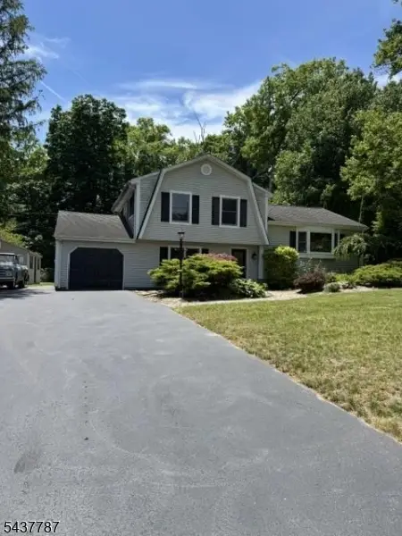 46 Sussex Dr, West Milford, NJ 07480 - #2