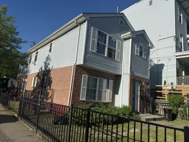 586 15th Ave, Newark, NJ 07103 - #2