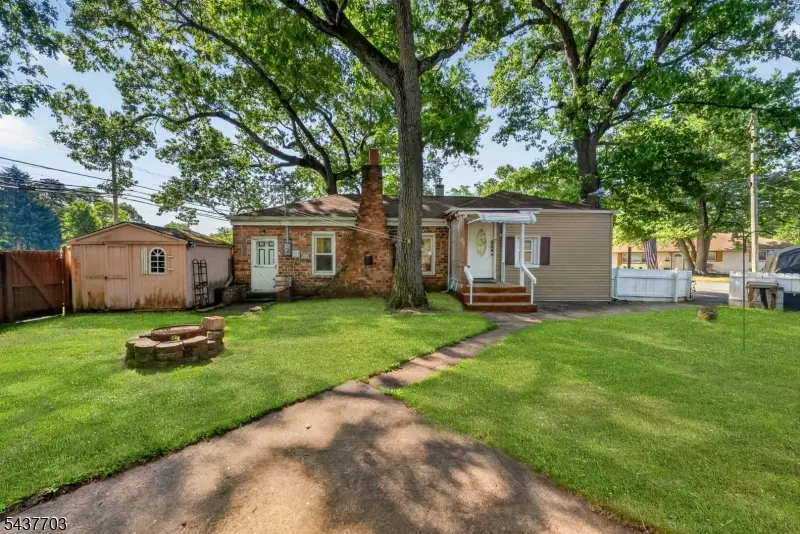 31 Monmouth Rd, Monroe, NJ 08831 - #1