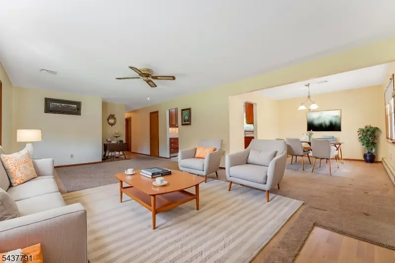 24 Hardscrabble Hill Rd, Raritan, NJ 08822 - #3