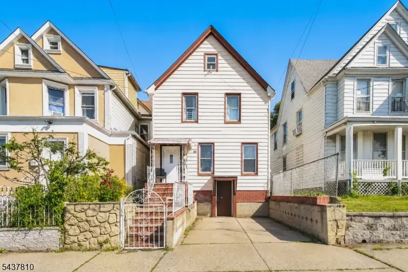 66 President St, Passaic, NJ 07055 - #1