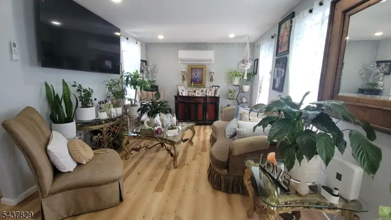 38 Taylor St, Newark, NJ 07104 - #3