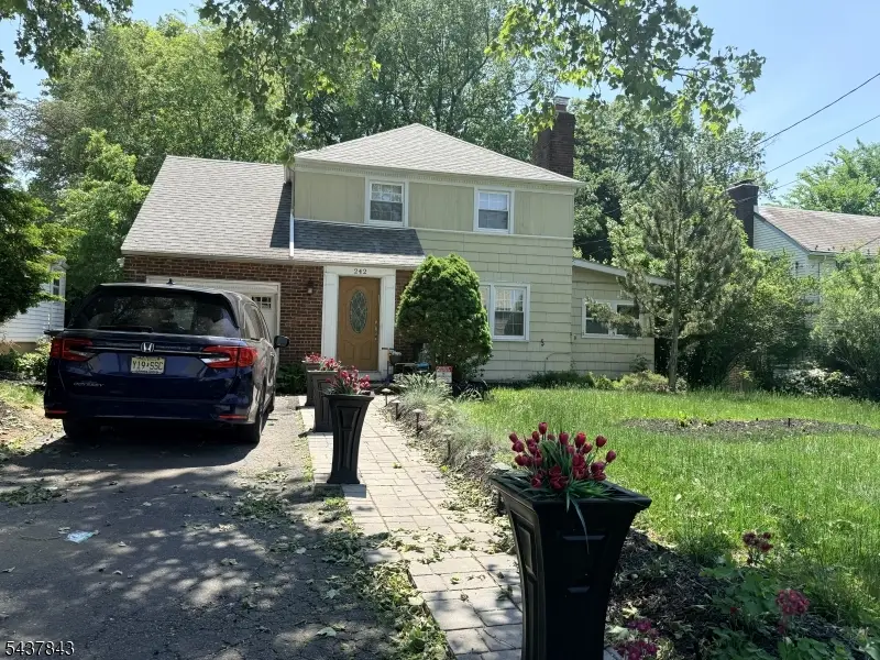 242 Bradford Rd, Hillside, NJ 07205 - #1