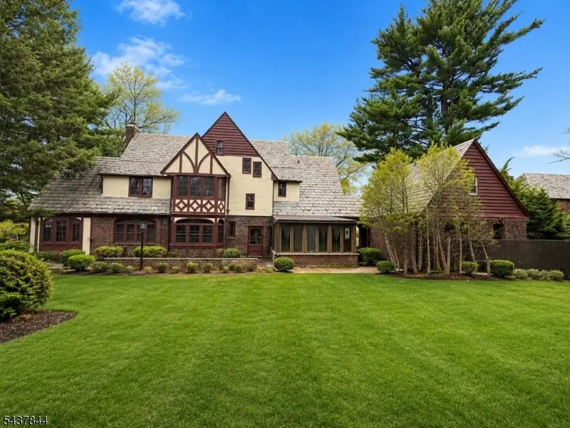 38 Alexander Ave, Nutley, NJ 07110 - #2