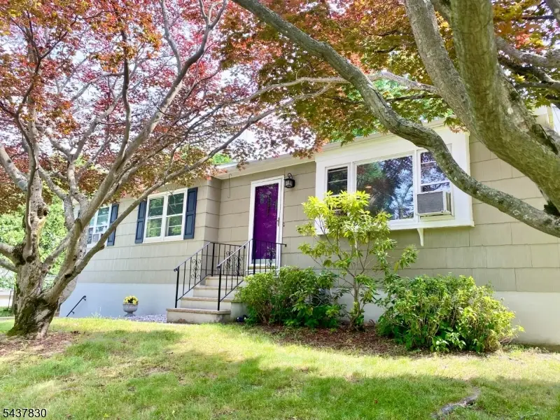 220 W Hanover Ave, Morris, NJ 07960 - #2