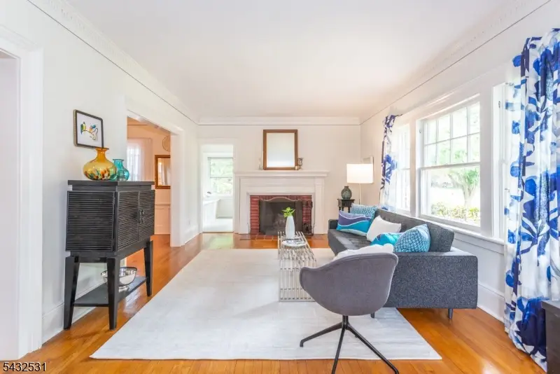 33 Prescott Ave, Montclair, NJ 07042 - #3