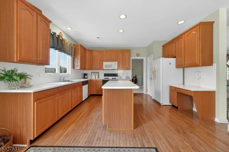 21 Surry Lane, Asbury, NJ 08802 - #3