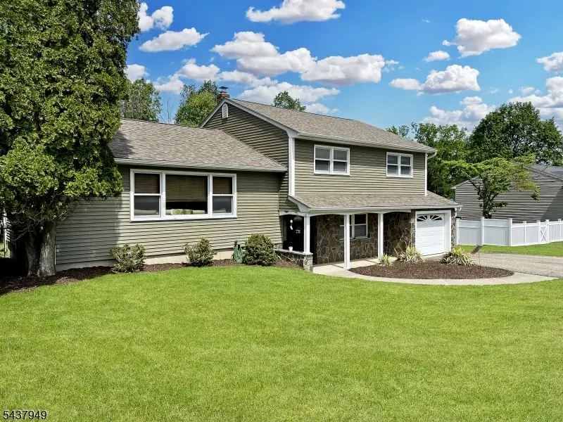24 Westgate Dr, Lake Mohawk, NJ 07871 - #3