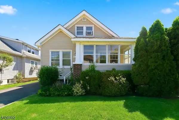 12-19 Rosewood St, Fair Lawn Boro, NJ 07410