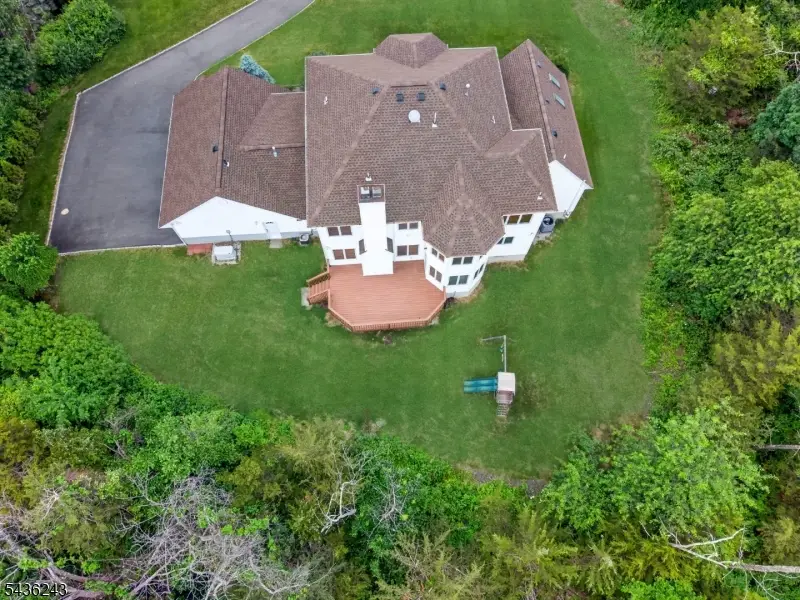 8 Van Duyne Ct, Towaco, NJ 07045 - #3