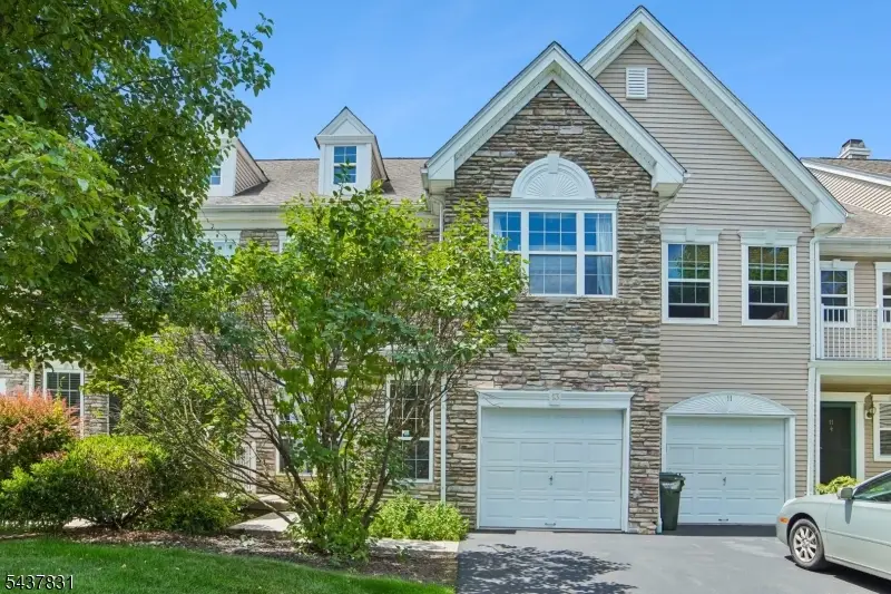 13 Battalion Dr, The Hills, NJ 07920 - #1