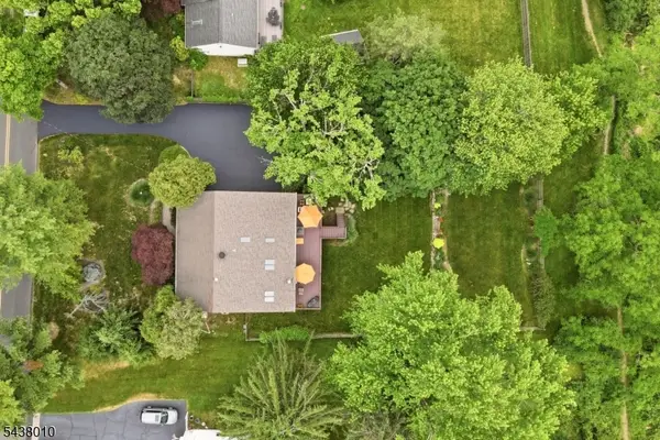 38 W Main St, Mendham Twp., NJ 07945