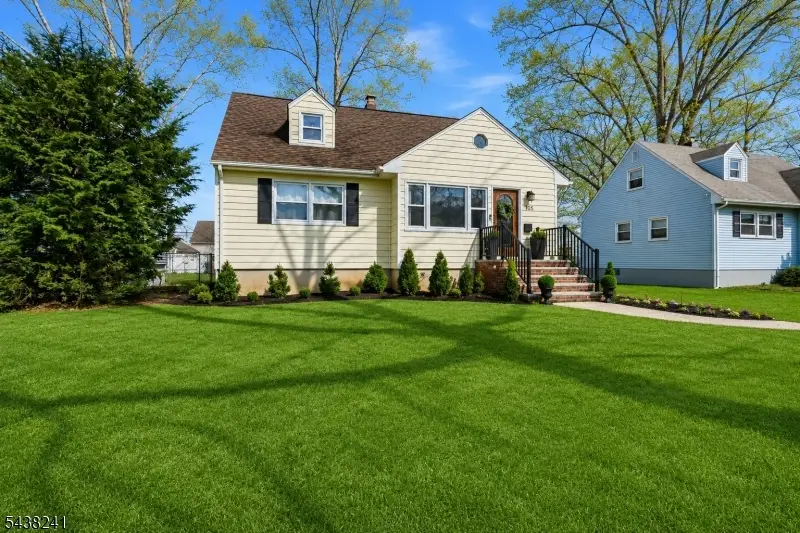 105 N 13th St, Kenilworth, NJ 07033 - #2