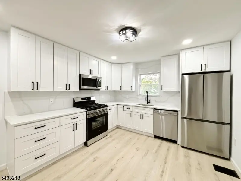 121 Henderson St, Phillipsburg, NJ 08865 - #1