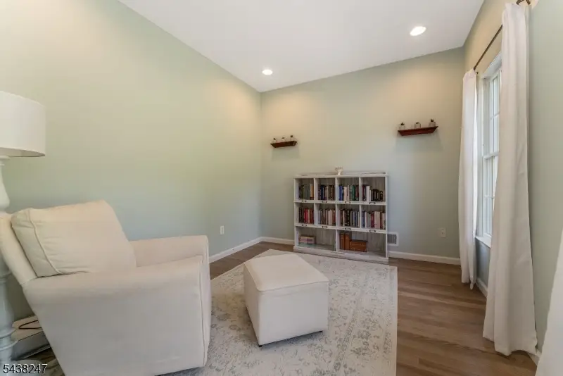 2 General Morgan Ln, Lebanon, NJ 08826 - #3