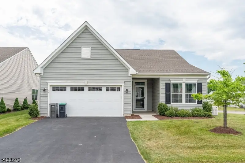 14 Mountain View Ln, Mansfield, NJ 07865 - #2