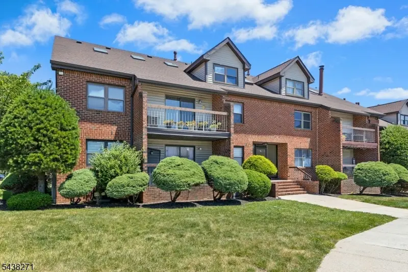 121-B Beverly Hill Ter, Woodbridge, NJ 07095 - #1