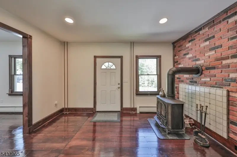 441 Maple Ave, Upper Pohatcong, NJ 08865 - #3