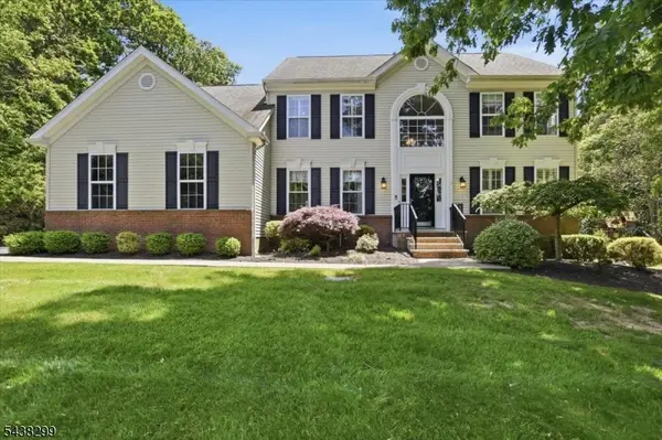 7 Donna Ln, Mount Olive Twp., NJ 07836