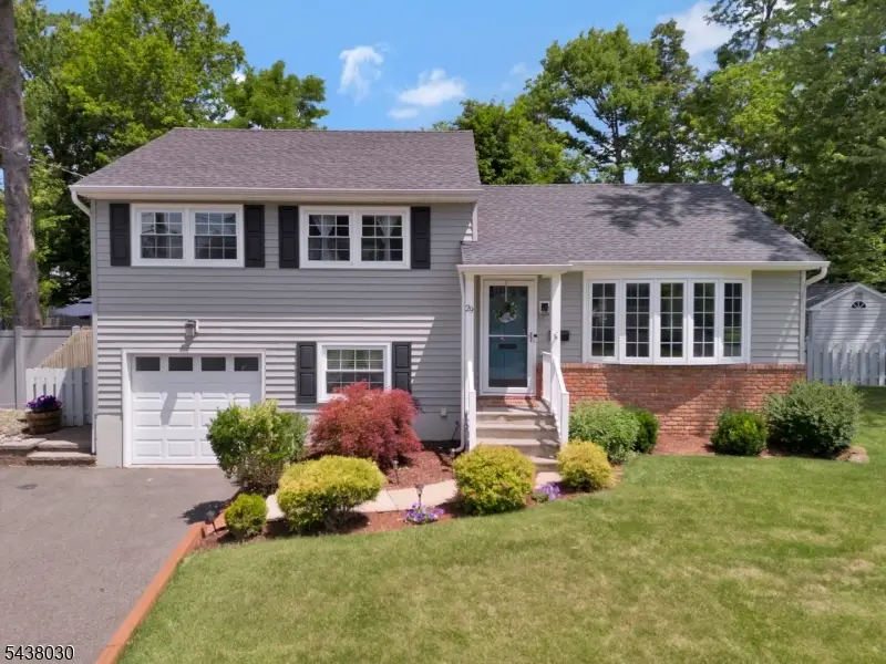 29 Bradford St, New Providence, NJ 07974 - #1