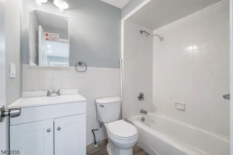 84 Heckel St, Belleville, NJ 07109 - #3