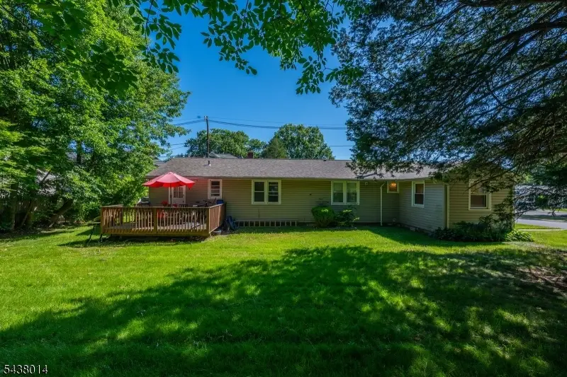 67-69 Stuyvesant Court, Clifton, NJ 07013 - #3