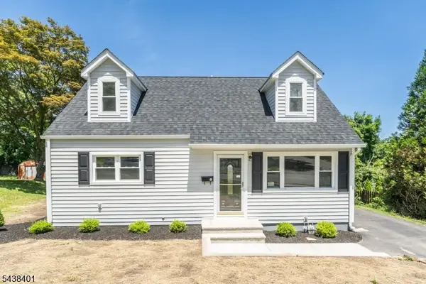 14 Hemlock Rd, Rockaway Boro, NJ 07866