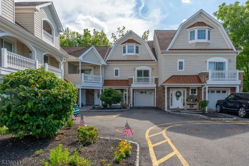 19 Riverbend Ct, New Providence, NJ 07974 - #1