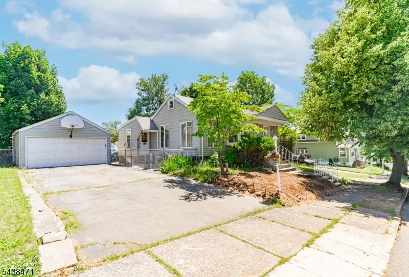 244-250 Arlington Ave, Paterson, NJ 07502 - #1