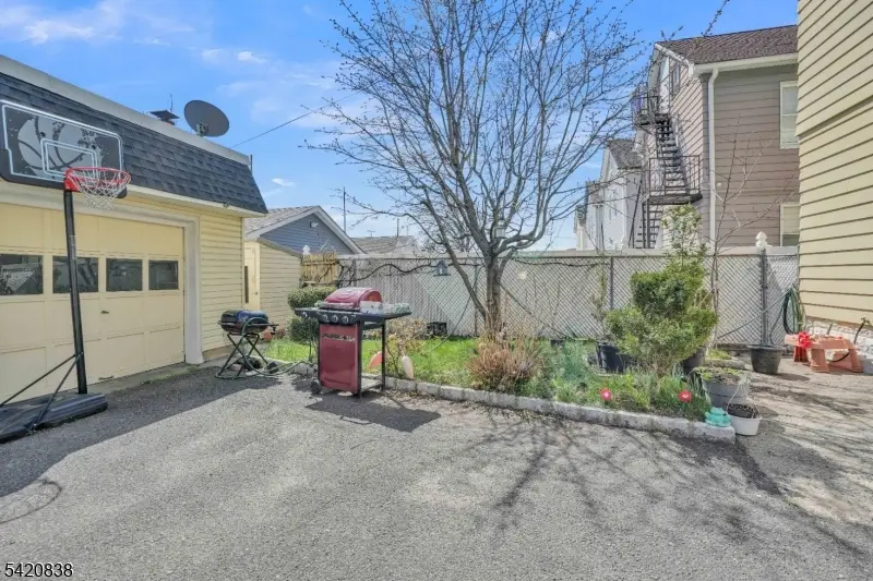 752 S Broad St, Elizabeth, NJ 07202 - #3