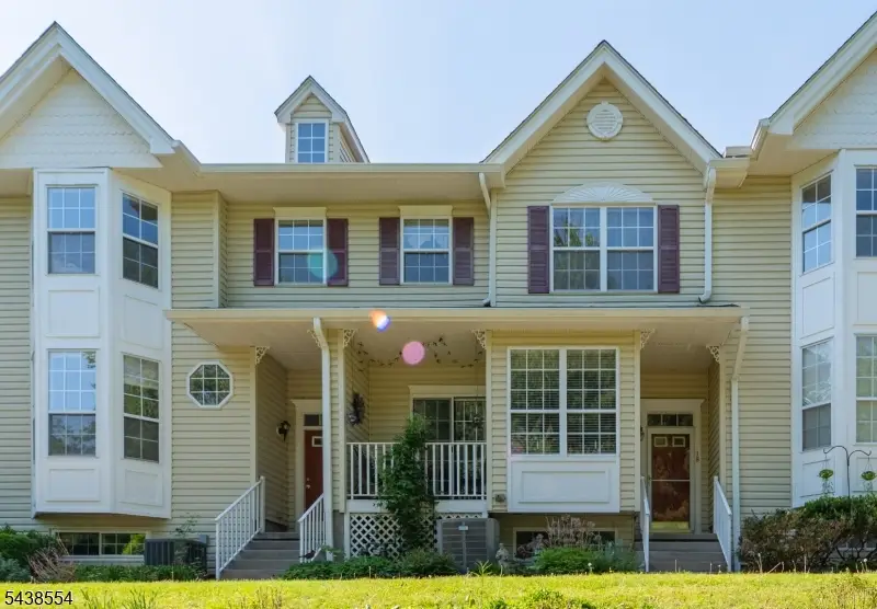 18 Kentworth Ct, Raritan, NJ 08822 - #3