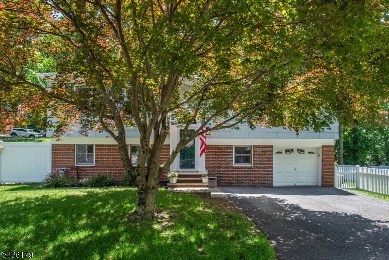 6 Benjamin, Stanhope, NJ 07874 - #3