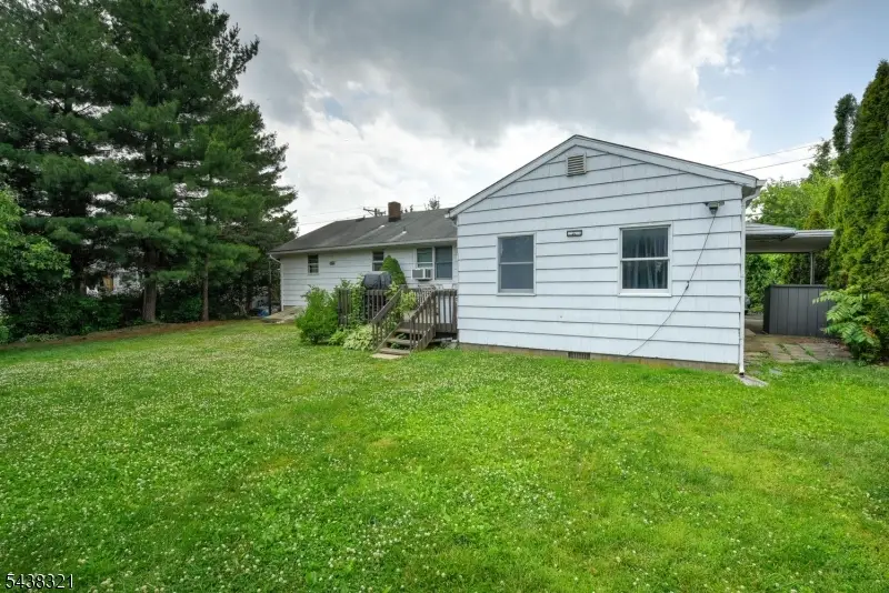 215 S 18th Ave, Manville, NJ 08835 - #2