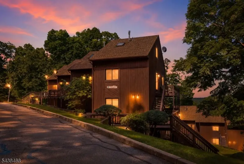 4 Telemark Dr #2, Vernon, NJ 07462 - #1
