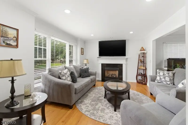 536 Willow Ave, Garwood, NJ 07027 - #3