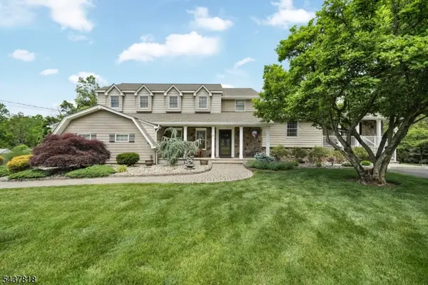 104 Howell Dr, Branchburg Twp., NJ 08876