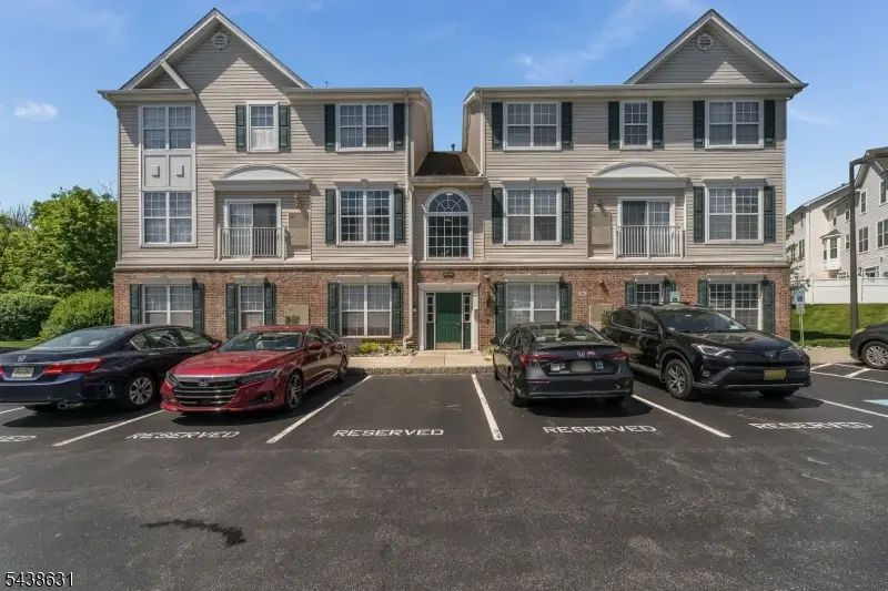 141 Limerick Ln, Lopatcong, NJ 08865 - #1