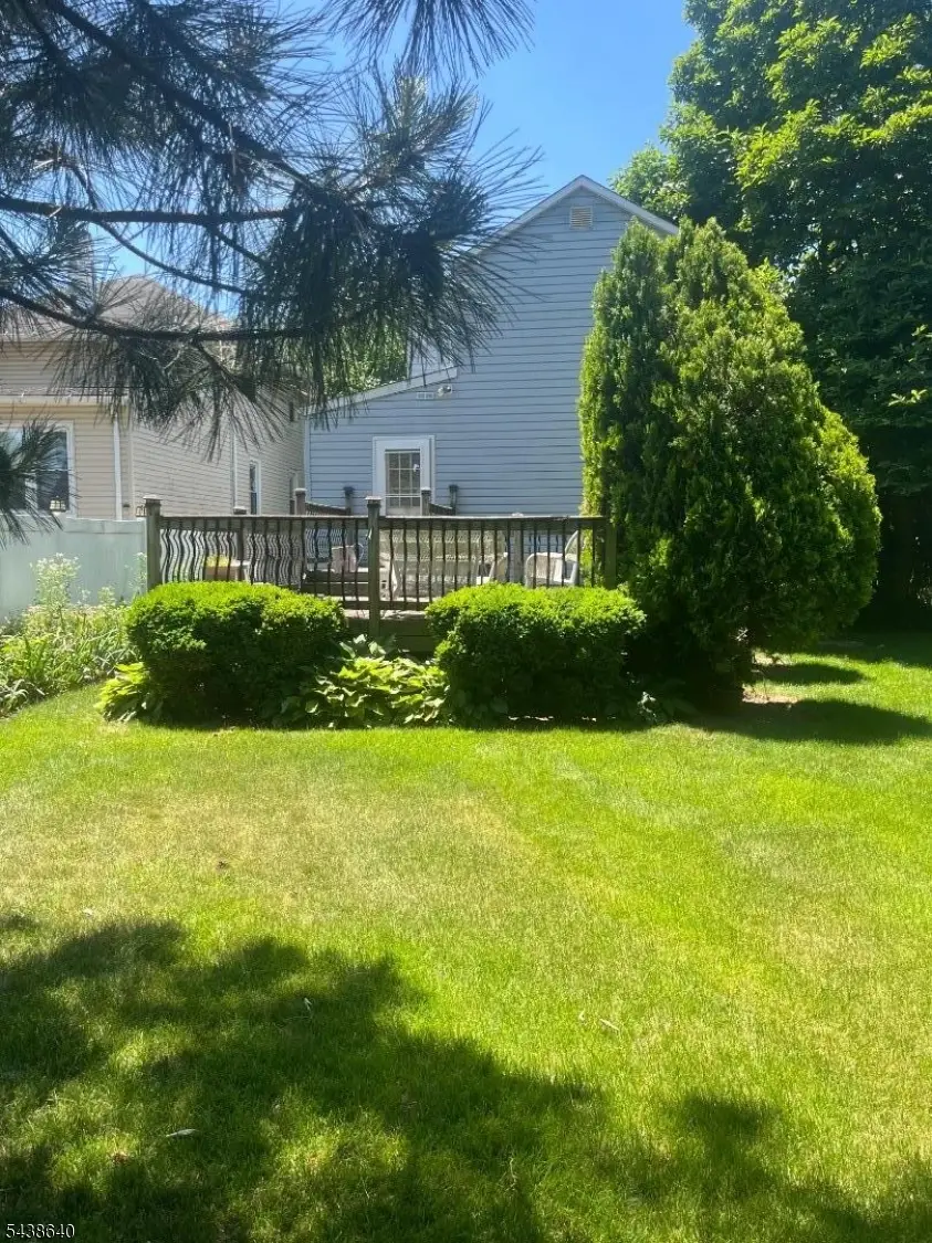 636 Washington Ave, Linden, NJ 07036 - #2