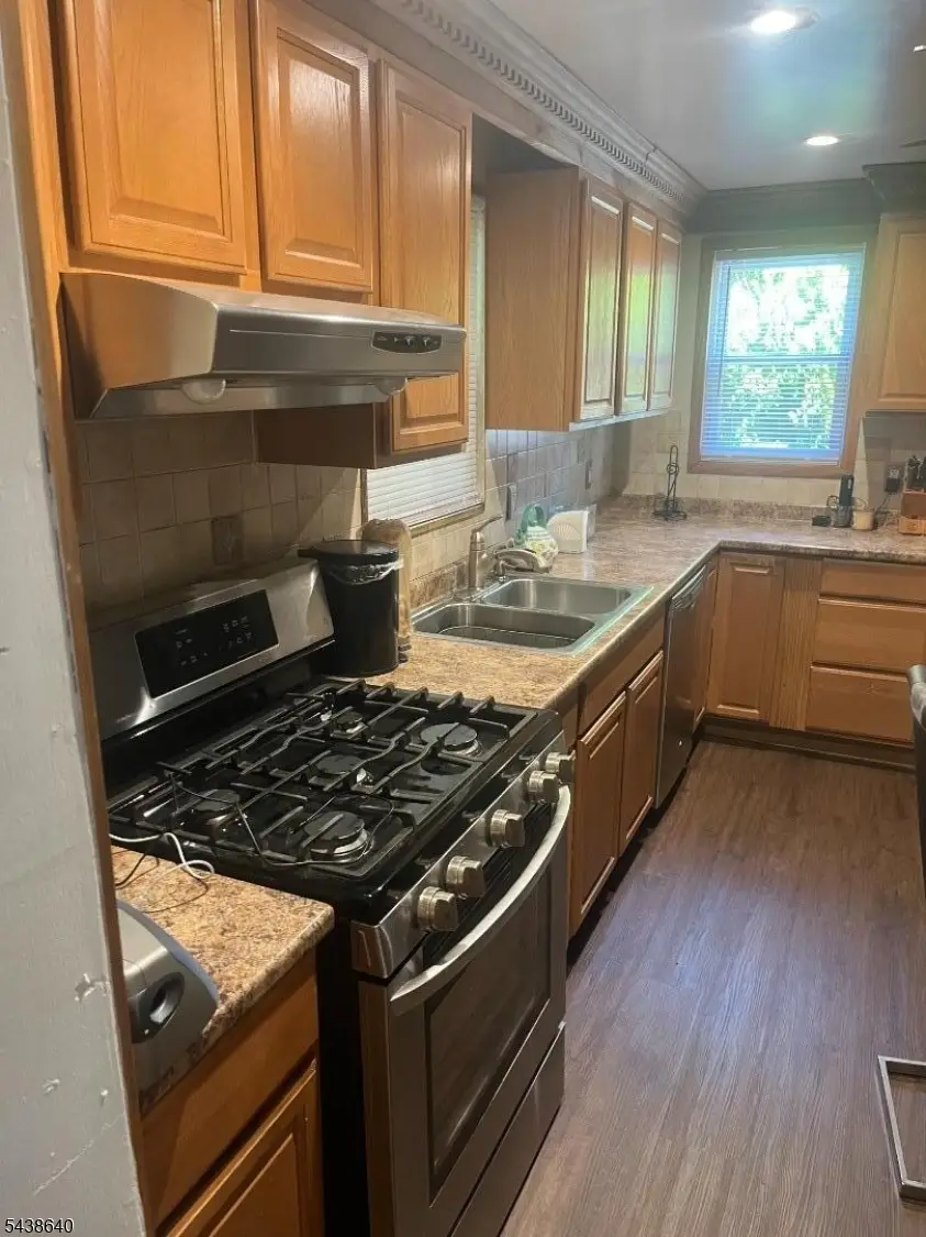 636 Washington Ave, Linden, NJ 07036 - #3