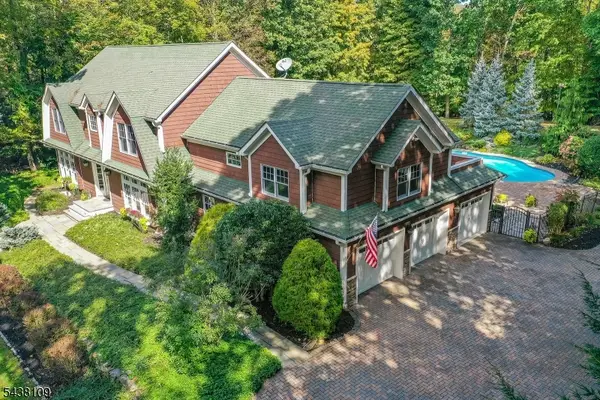 44 Brookvale Rd, Kinnelon Boro, NJ 07405