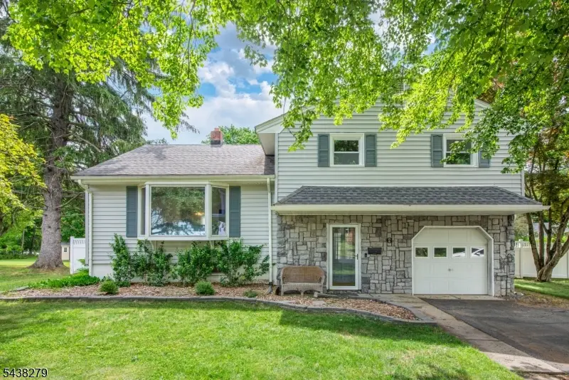 6 Honeyman Dr, Succasunna, NJ 07876 - #1