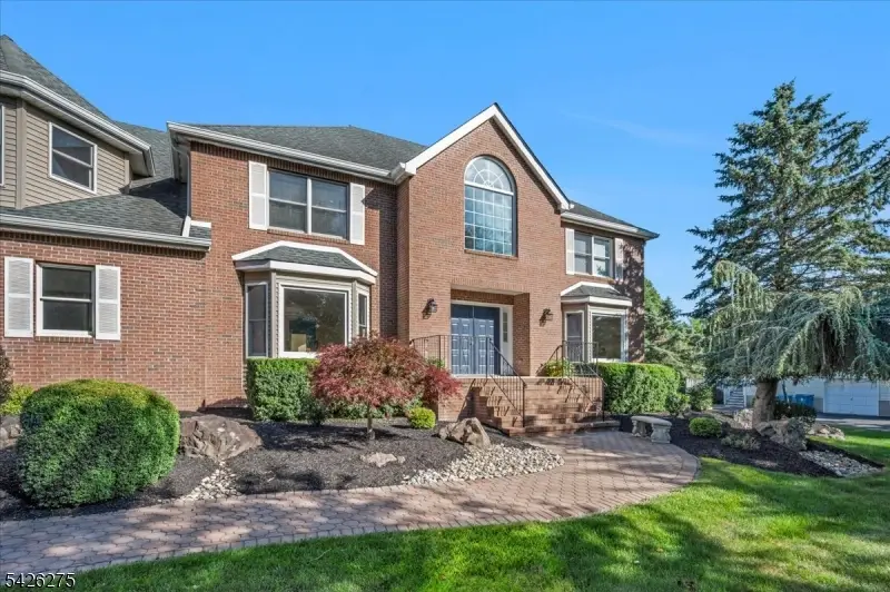 25 Solomon Dr, Bridgewater, NJ 08807 - #2