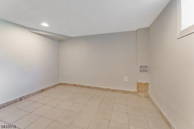 19 Columbus Cir, Anderson, NJ 07882 - #3